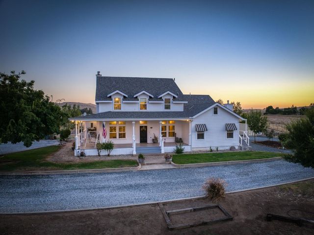 1969 Pederson Avenue, Sanger, CA 93657