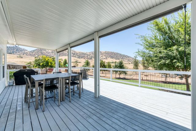 1969 Pederson Avenue, Sanger, CA 93657