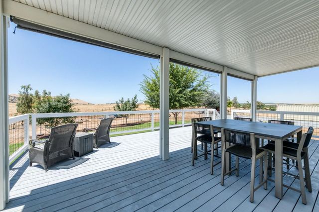 1969 Pederson Avenue, Sanger, CA 93657