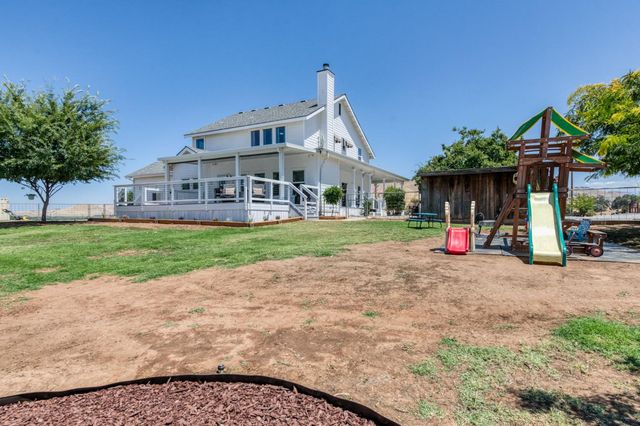 1969 Pederson Avenue, Sanger, CA 93657