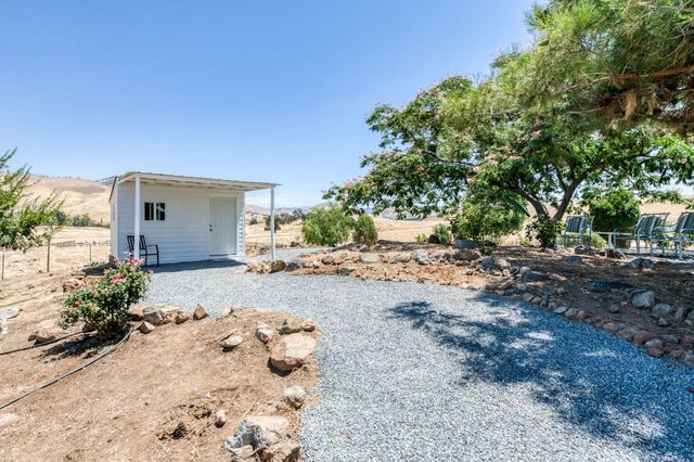 1969 Pederson Avenue, Sanger, CA 93657