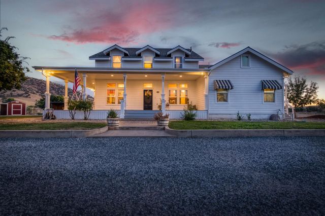 1969 Pederson Avenue, Sanger, CA 93657