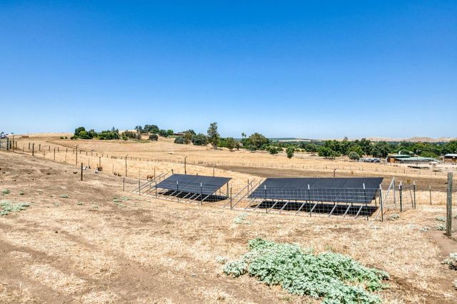 1969 Pederson Avenue, Sanger, CA 93657