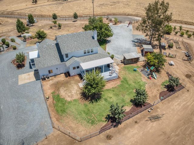 1969 Pederson Avenue, Sanger, CA 93657