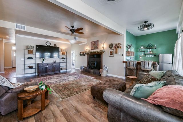 1969 Pederson Avenue, Sanger, CA 93657