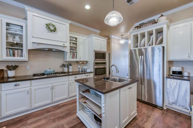 1969 Pederson Avenue, Sanger, CA 93657