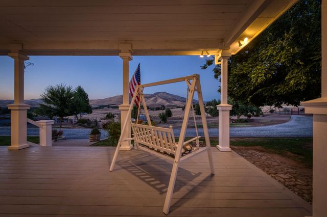 1969 Pederson Avenue, Sanger, CA 93657
