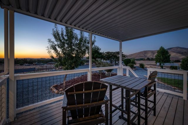 1969 Pederson Avenue, Sanger, CA 93657