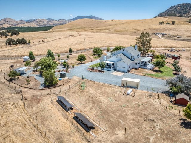 1969 Pederson Avenue, Sanger, CA 93657