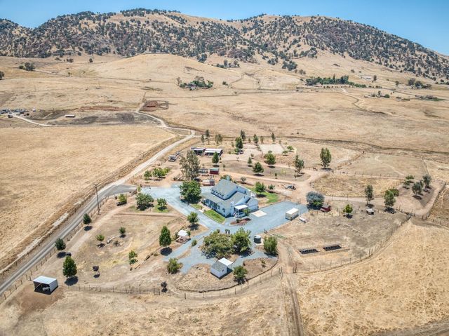 1969 Pederson Avenue, Sanger, CA 93657