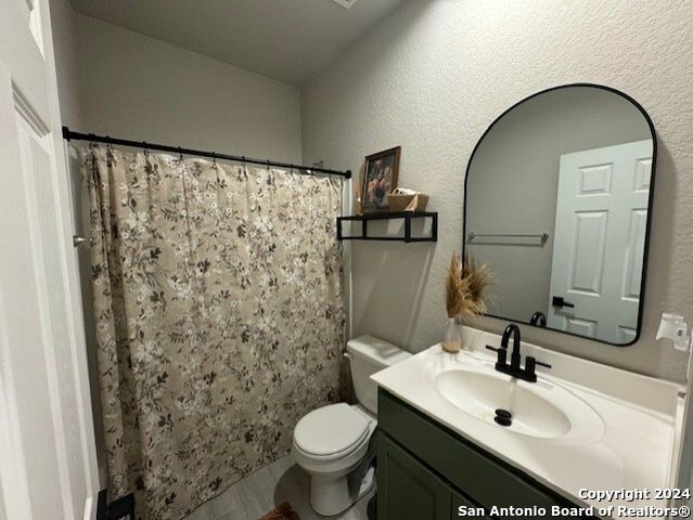 10419 Buescher Ln, San Antonio, TX 78223