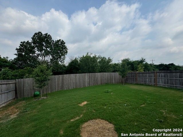 10419 Buescher Ln, San Antonio, TX 78223