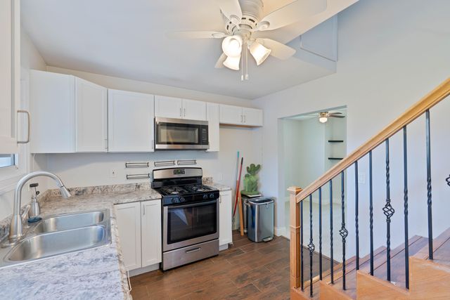 2709 E 36th Avenue, Lake Station, IN 46405