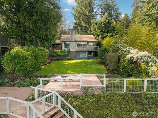 17160 Angeline Avenue South NE, Suquamish, WA 98392