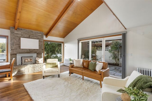 17160 Angeline Avenue South NE, Suquamish, WA 98392