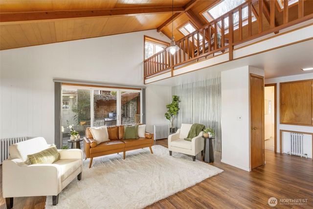 17160 Angeline Avenue South NE, Suquamish, WA 98392