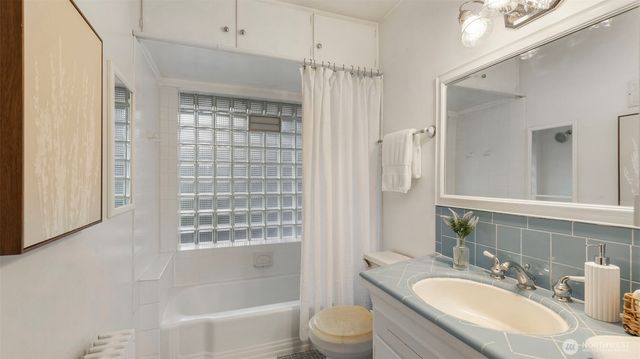 17160 Angeline Avenue South NE, Suquamish, WA 98392