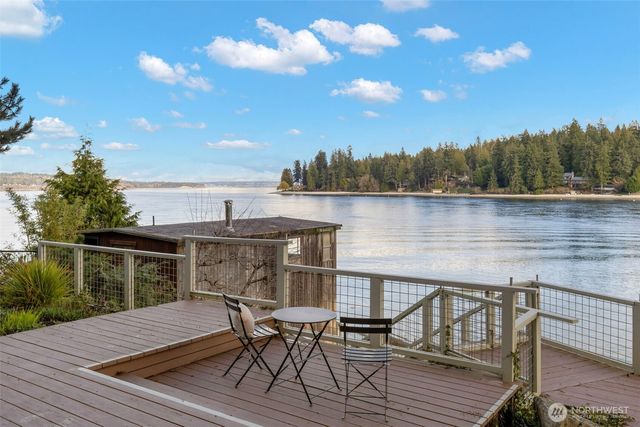 17160 Angeline Avenue South NE, Suquamish, WA 98392