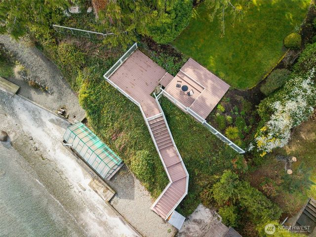 17160 Angeline Avenue South NE, Suquamish, WA 98392