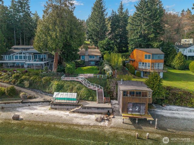 17160 Angeline Avenue South NE, Suquamish, WA 98392