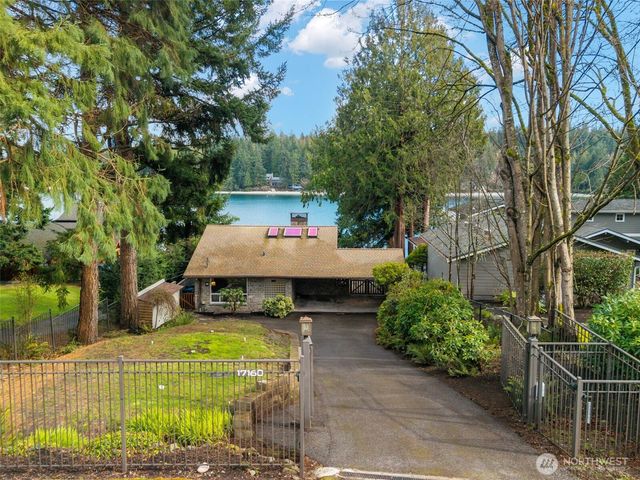 17160 Angeline Avenue South NE, Suquamish, WA 98392