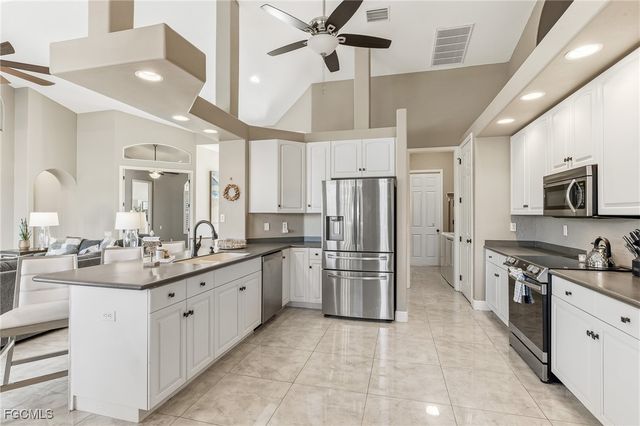 2313 SE 19th PL, Cape Coral, FL 33990