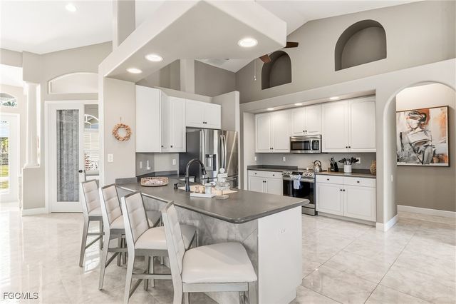 2313 SE 19th PL, Cape Coral, FL 33990