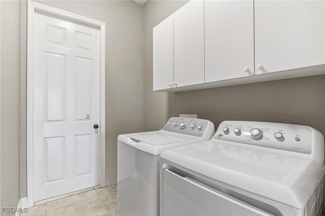 2313 SE 19th PL, Cape Coral, FL 33990