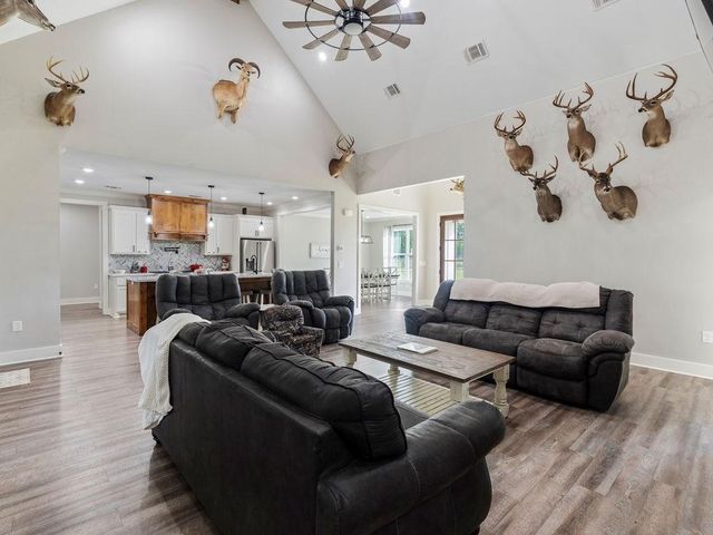 308 Grimes Cemetary Road, Lufkin, TX 75901