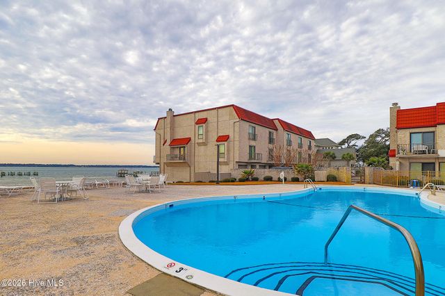 4801 S Shore Drive D4 The Bluffs, Morehead City, NC 28557