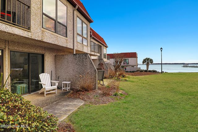 4801 S Shore Drive D4 The Bluffs, Morehead City, NC 28557