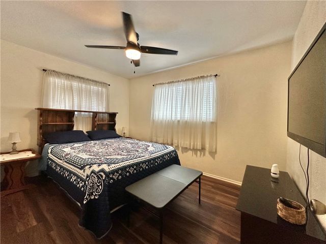 225 Briarwood Dr, Kingsville, TX 78363