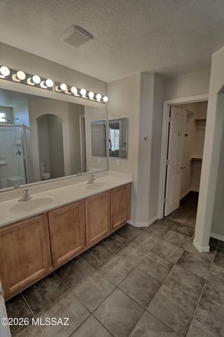 59 W Calle Priscal, Sahuarita, AZ 85629