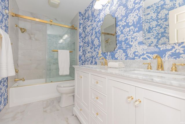 8310 Remington Drive, Evansville, IN 47711