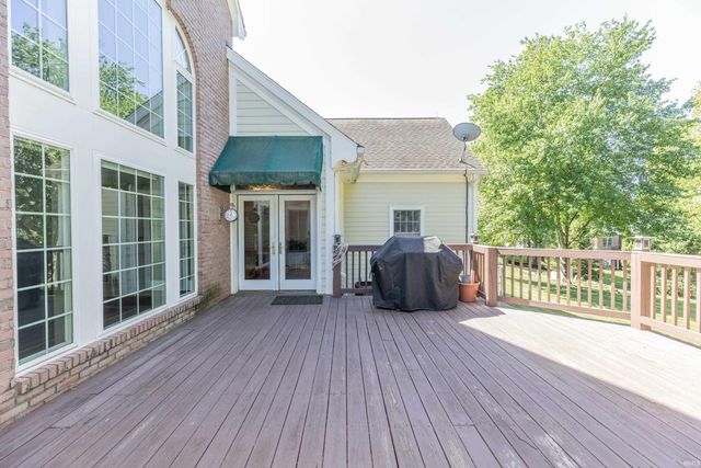 8310 Remington Drive, Evansville, IN 47711