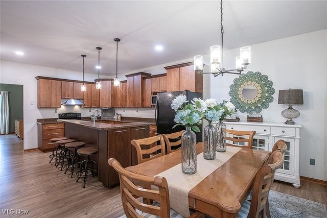 2734 Blakeslee Boulevard, Medina, OH 44256