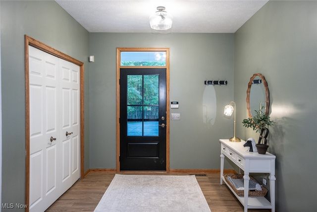 2734 Blakeslee Boulevard, Medina, OH 44256