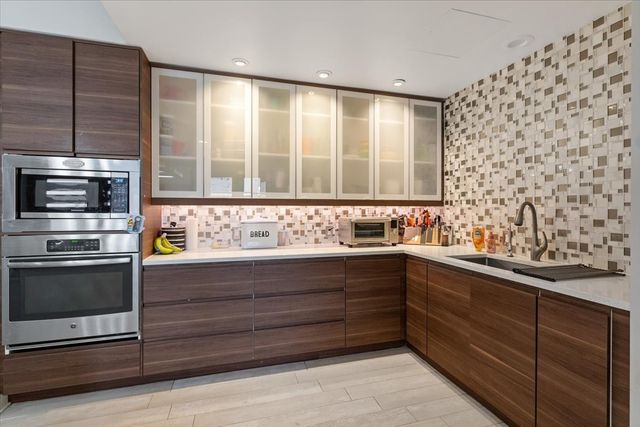 1113 Edwards Court S, Irving, TX 75062