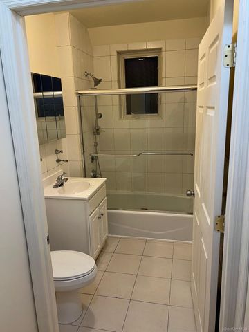 217 Graff Avenue 2, Bronx, NY 10465