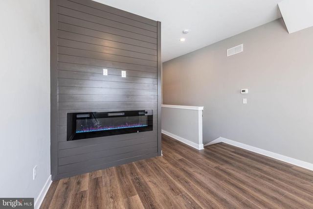 1330 DIVISION ST, Baltimore, MD 21217