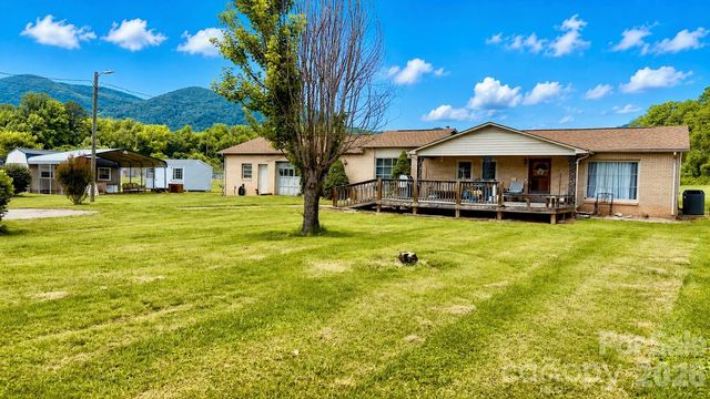 72 Circle Drive, Marion, NC 28752