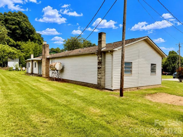 72 Circle Drive, Marion, NC 28752
