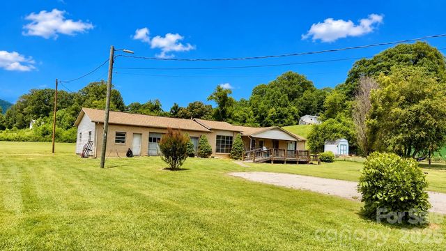 72 Circle Drive, Marion, NC 28752