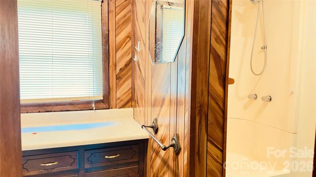 72 Circle Drive, Marion, NC 28752