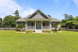 3884 Laurellye LN, Hayes, VA 23072