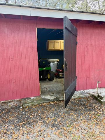 2350 SE 41 HIGHWAY, Morriston, FL 32668