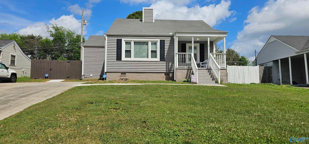3912 Pine Avenue, Huntsville, AL 35805