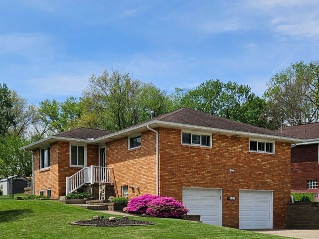 125 OLIVER DRIVE, White Oak, PA 15131