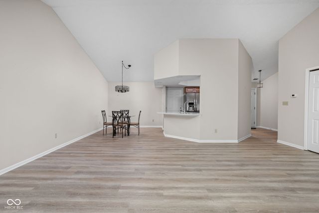 64 Dominion Drive, Zionsville, IN 46077