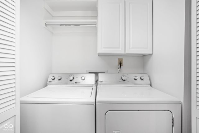 64 Dominion Drive, Zionsville, IN 46077